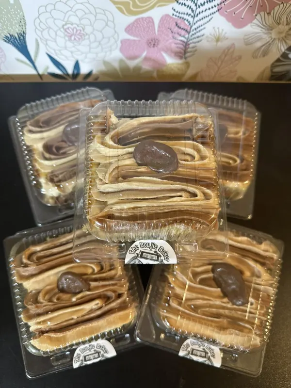 Boujie Baby Cakes in clear packs